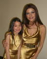 Click for larger picture of Catherine Zeta Jones with melissa bray and Shine Extras on set for 'Lux' shampoo commercial 08